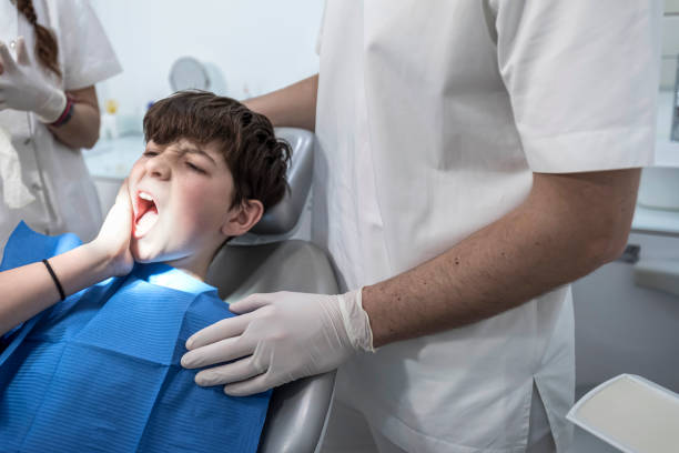 Best Emergency Dental Care for Broken or Chipped Teeth in West Wareham, MA